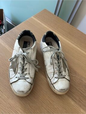 Golden Goose White Leather Low-Top Sneakers with Gray Star